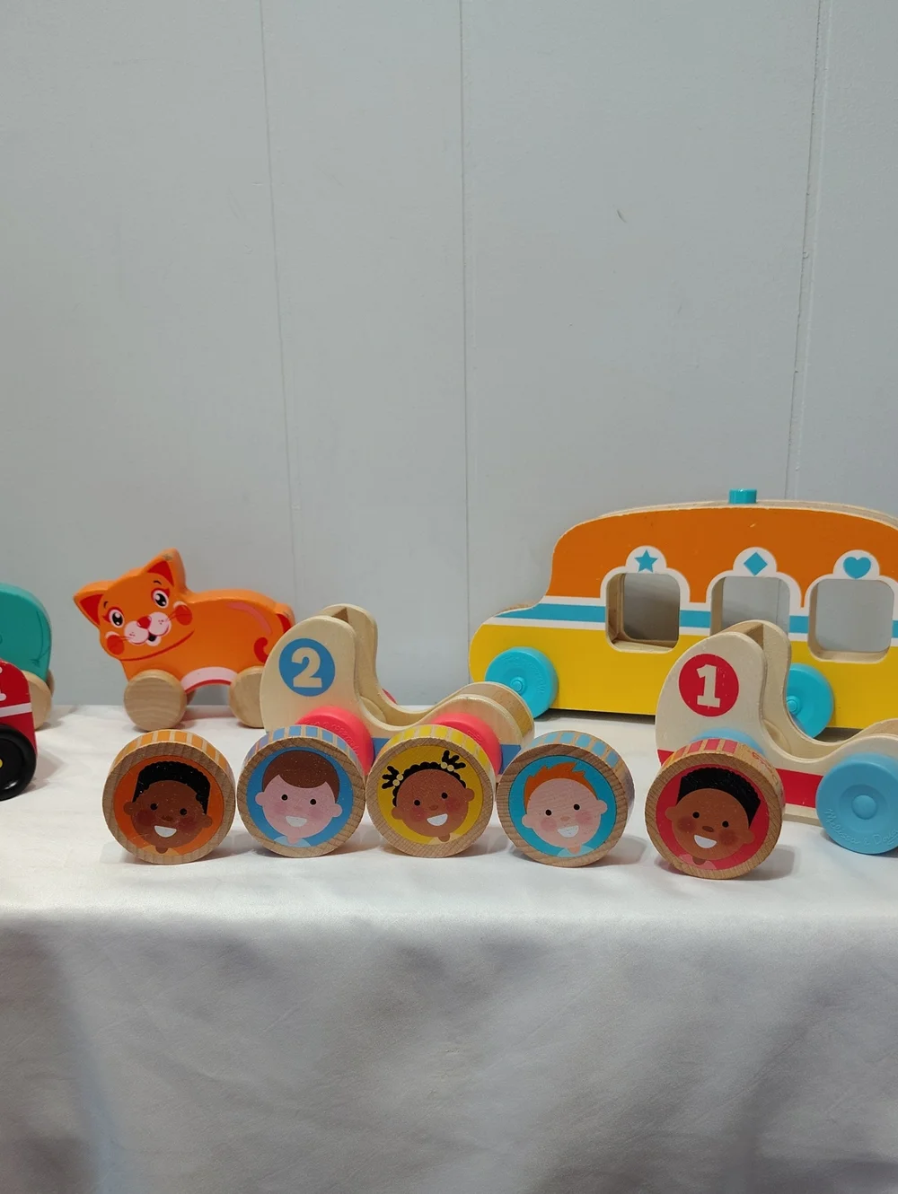 Melissa & Doug Wooden Vehicle & Animal Toy Bundle‎ Fire Truck Go Cars Bus